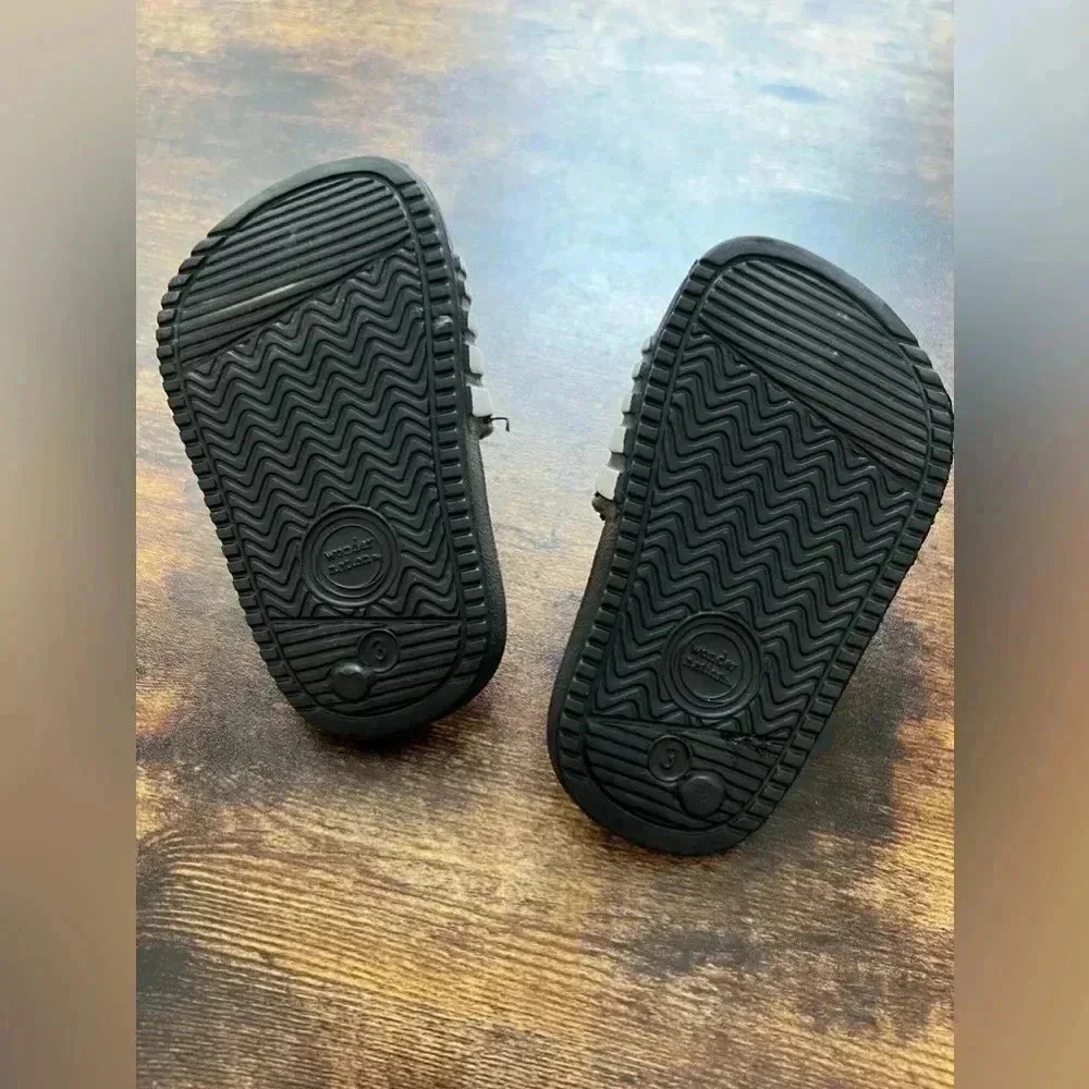 Wonder Nation | little boy slides. Size: 3​